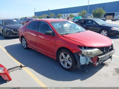 TOYOTA CAMRY 2012