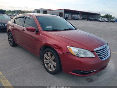 CHRYSLER 200 2013