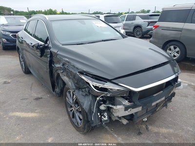 INFINITI QX30 2017