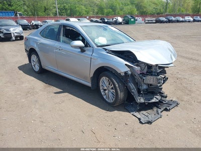 TOYOTA CAMRY 2020