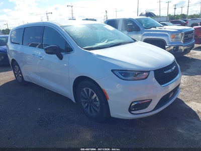 CHRYSLER PACIFICA HYBRID 2025