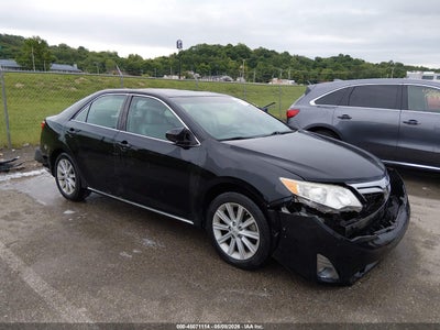 TOYOTA CAMRY 2014