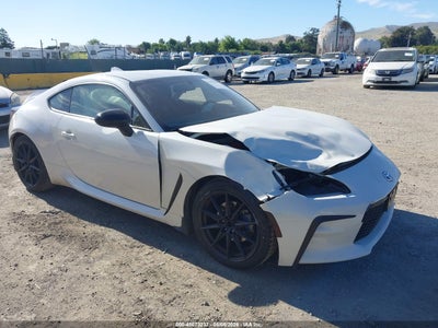 TOYOTA GR86 2023