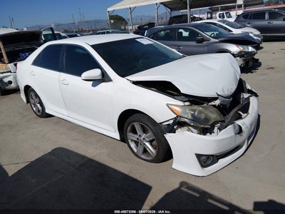 TOYOTA CAMRY 2013