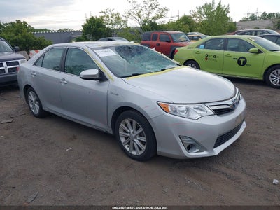 TOYOTA CAMRY HYBRID 2013
