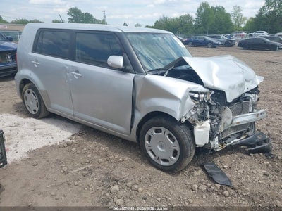 SCION XB 2011
