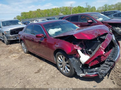 CHRYSLER 300 2018