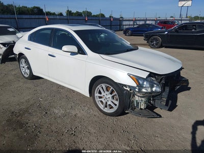 NISSAN MAXIMA 2013