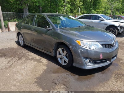 TOYOTA CAMRY 2014