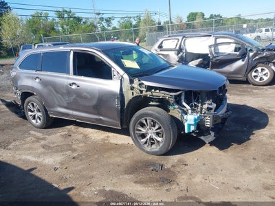 TOYOTA HIGHLANDER 2014