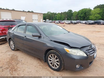 TOYOTA CAMRY 2011
