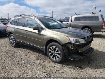 SUBARU OUTBACK 2016