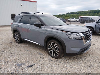 NISSAN PATHFINDER 2025