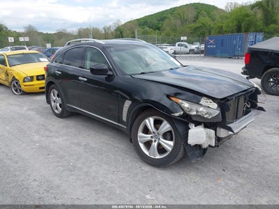 INFINITI FX35 2010