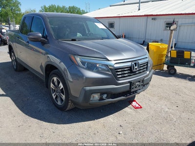 HONDA RIDGELINE 2017