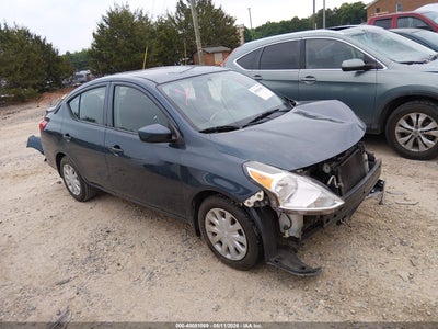 NISSAN VERSA 2017