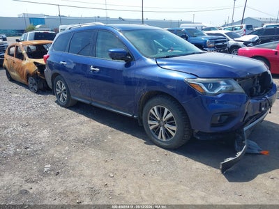 NISSAN PATHFINDER 2017
