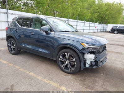 VOLVO XC40 2020