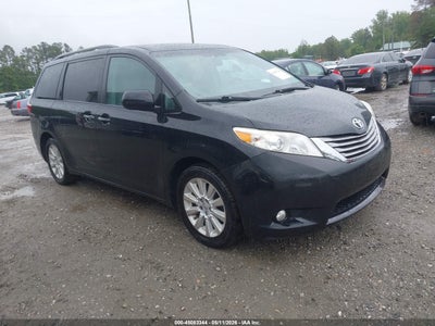 TOYOTA SIENNA 2015