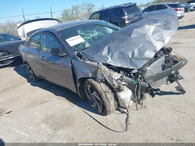 HYUNDAI ELANTRA 2025