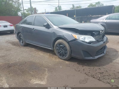 TOYOTA CAMRY 2012