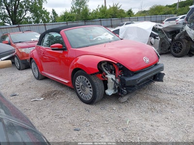 VOLKSWAGEN BEETLE 2013