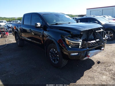 NISSAN TITAN 2022