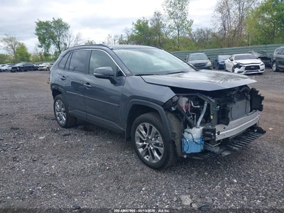 TOYOTA RAV4 2025