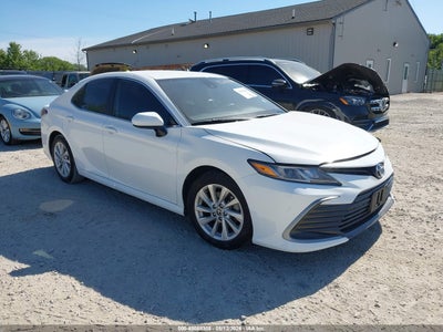 TOYOTA CAMRY 2023