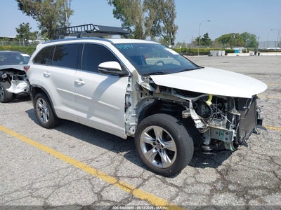 TOYOTA HIGHLANDER 2016