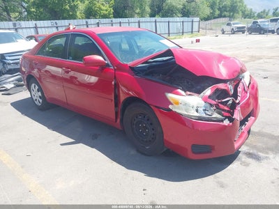 TOYOTA CAMRY 2011