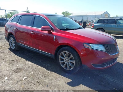 LINCOLN MKT 2016