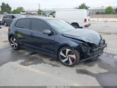 VOLKSWAGEN GOLF GTI 2020