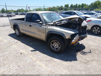 DODGE DAKOTA 2002