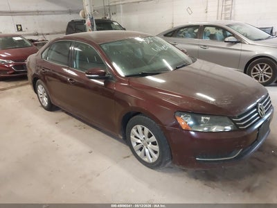 VOLKSWAGEN PASSAT 2013