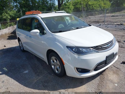 CHRYSLER PACIFICA HYBRID 2018