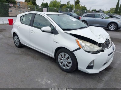 TOYOTA PRIUS C 2012