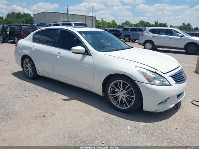 INFINITI G37 2012