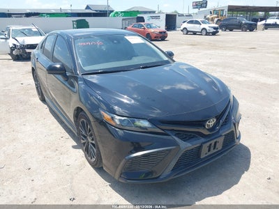TOYOTA CAMRY 2021
