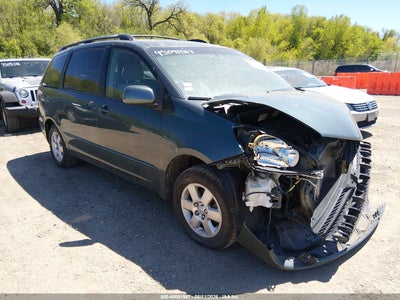 TOYOTA SIENNA 2005