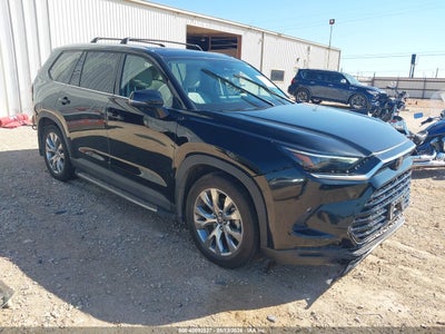 TOYOTA GRAND HIGHLANDER 2025