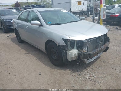 TOYOTA CAMRY 2010