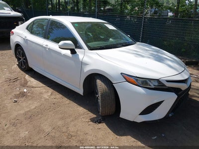 TOYOTA CAMRY 2019