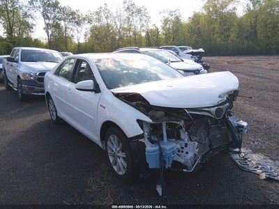 TOYOTA CAMRY HYBRID 2013