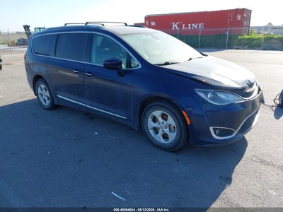 CHRYSLER PACIFICA 2017