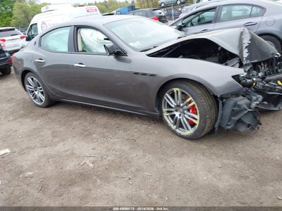 MASERATI GHIBLI 2015