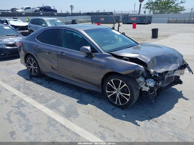 TOYOTA CAMRY 2018