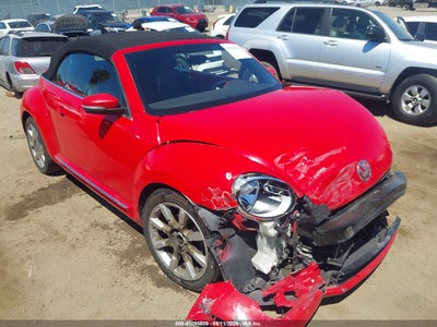 VOLKSWAGEN BEETLE 2013