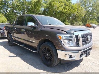NISSAN TITAN 2018