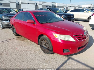 TOYOTA CAMRY 2011